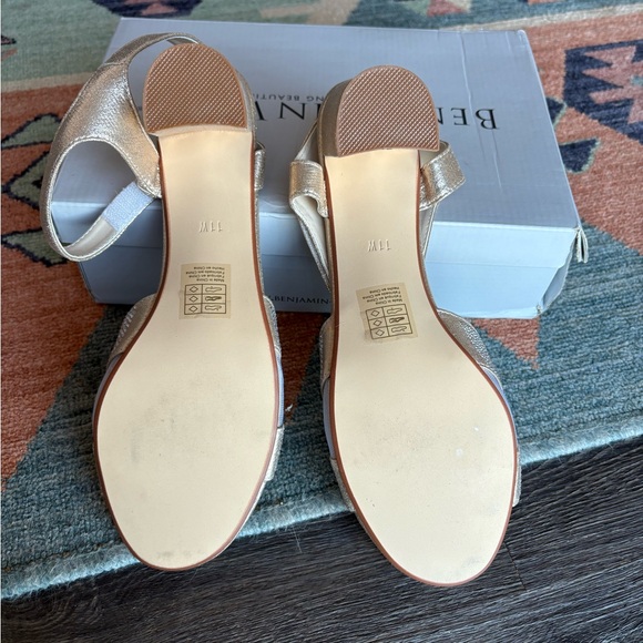 NWB Touch Ups Cam Dress Sandals - Picture 3 of 7